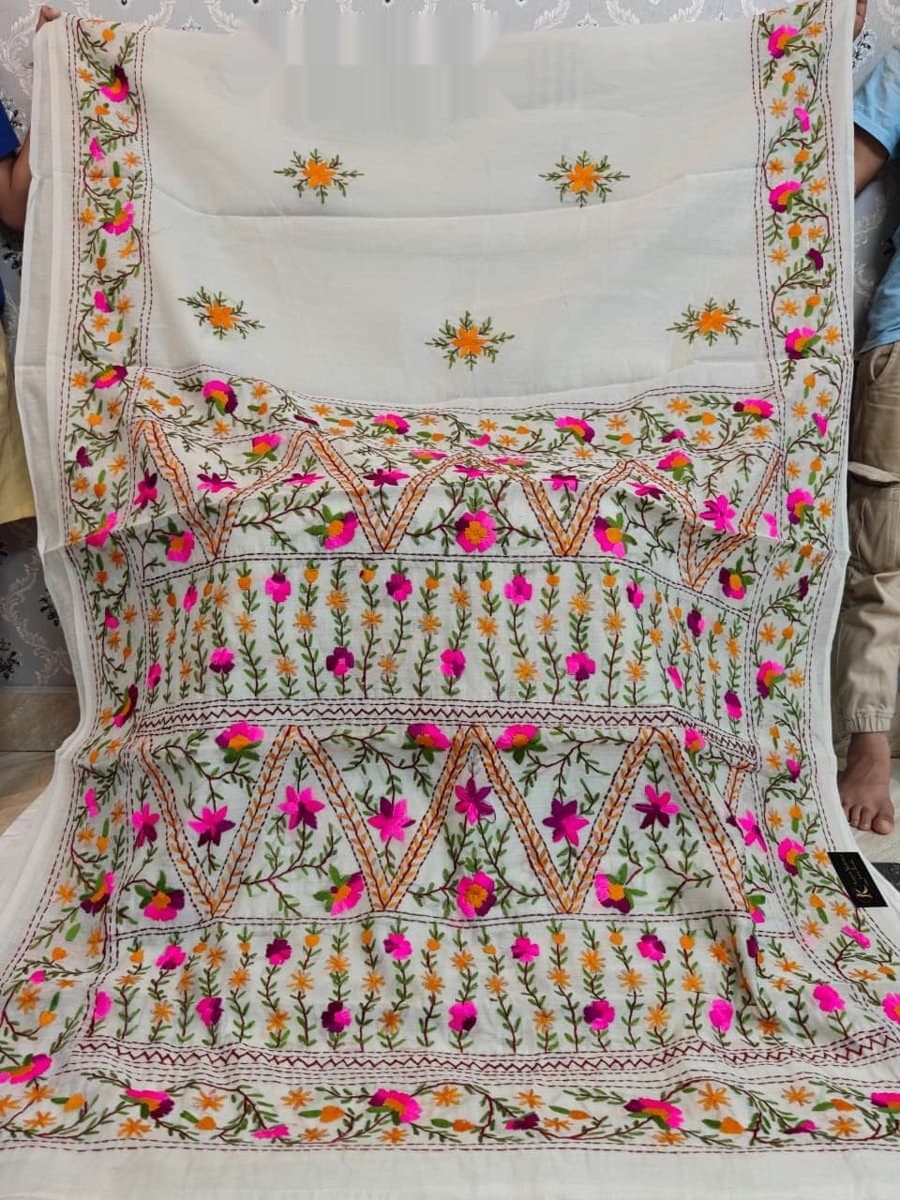 Cream Floral Border Embroidered Saree